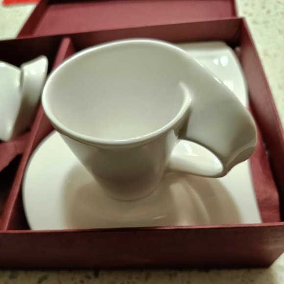 💕☕Wave Coffee White Cup & Saucer 90 cc - Set of 2 NIB - Picture 6 of 8